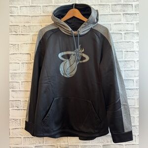 NWOT! Men’s Miami Heat basketball black/gray NBA hoodie sweatshirt Medium